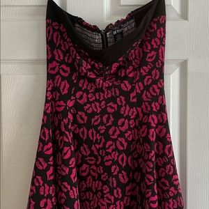 Hot Topic Strapless Lips Dress